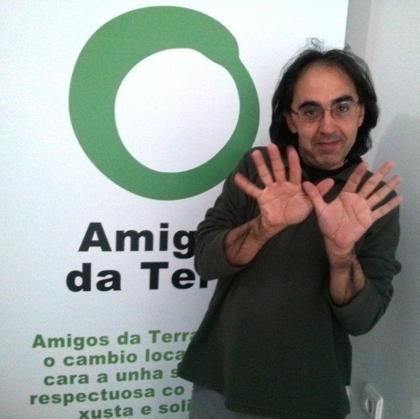 Twitter : @adtgalicia (Amigos da Terra)