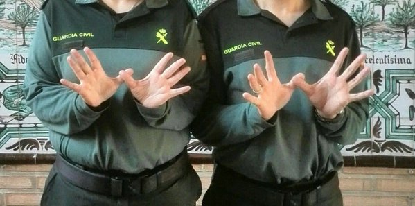 Twitter : @GCTeruel (Guardia Civil Teruel)