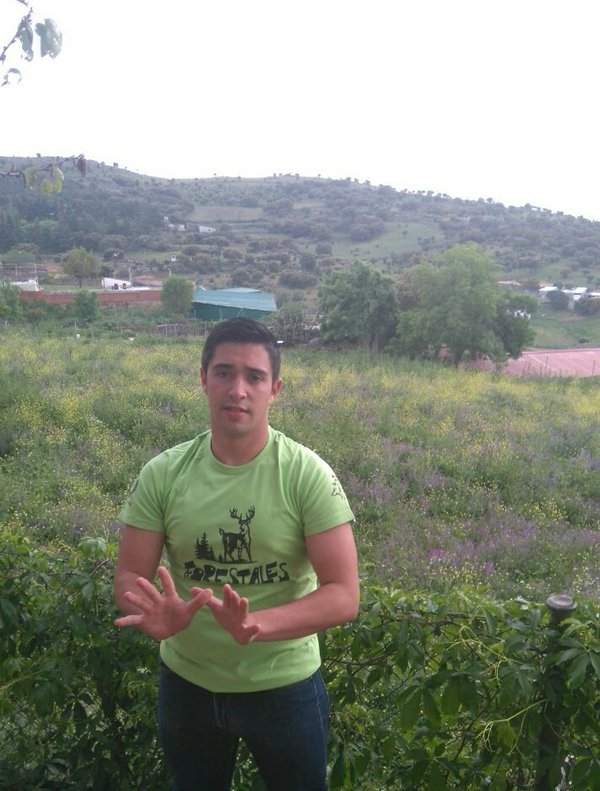 Twitter : @ivanph_93 (Iván de Propios Her.)