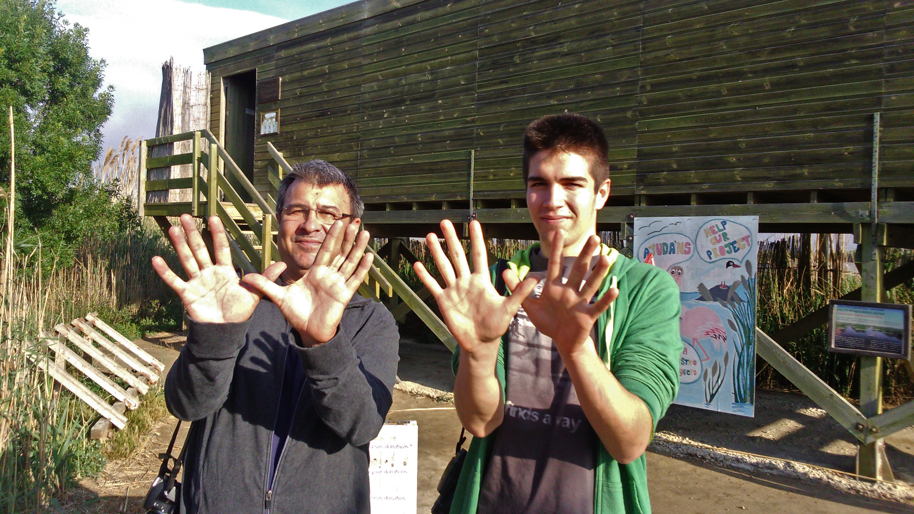 Eduard i Guillem de l’Atmella de Mar desde Riet Vell