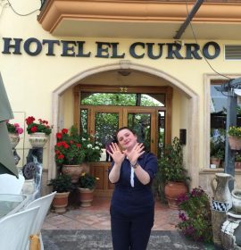 Twitter : @HOTELELCURRO (HOTEL EL CURRO)