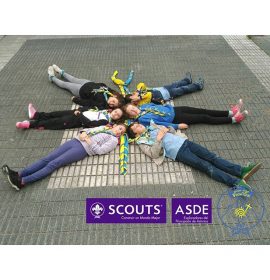 Twitter : @scout_es (ASDE Scouts España)