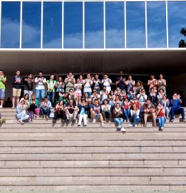 Alumnos de la Facultad de Ciencias del Mar y Ambientales de la Universidad de Cádiz celebrando el Día Europeo de la Red Natura 2000. Nuestro gesto por Doñana