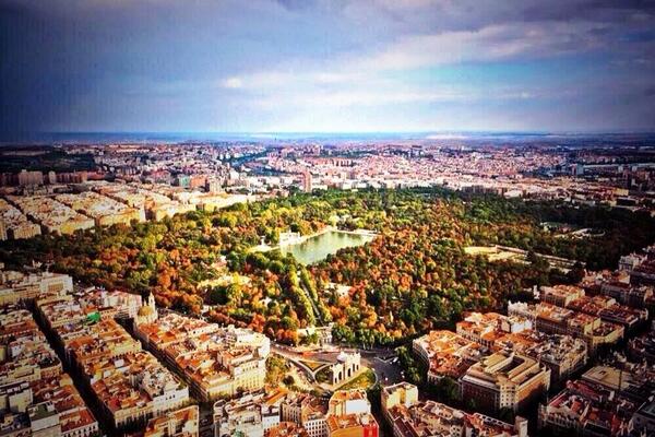 Twitter : @retiromania (El Parque del Retiro)