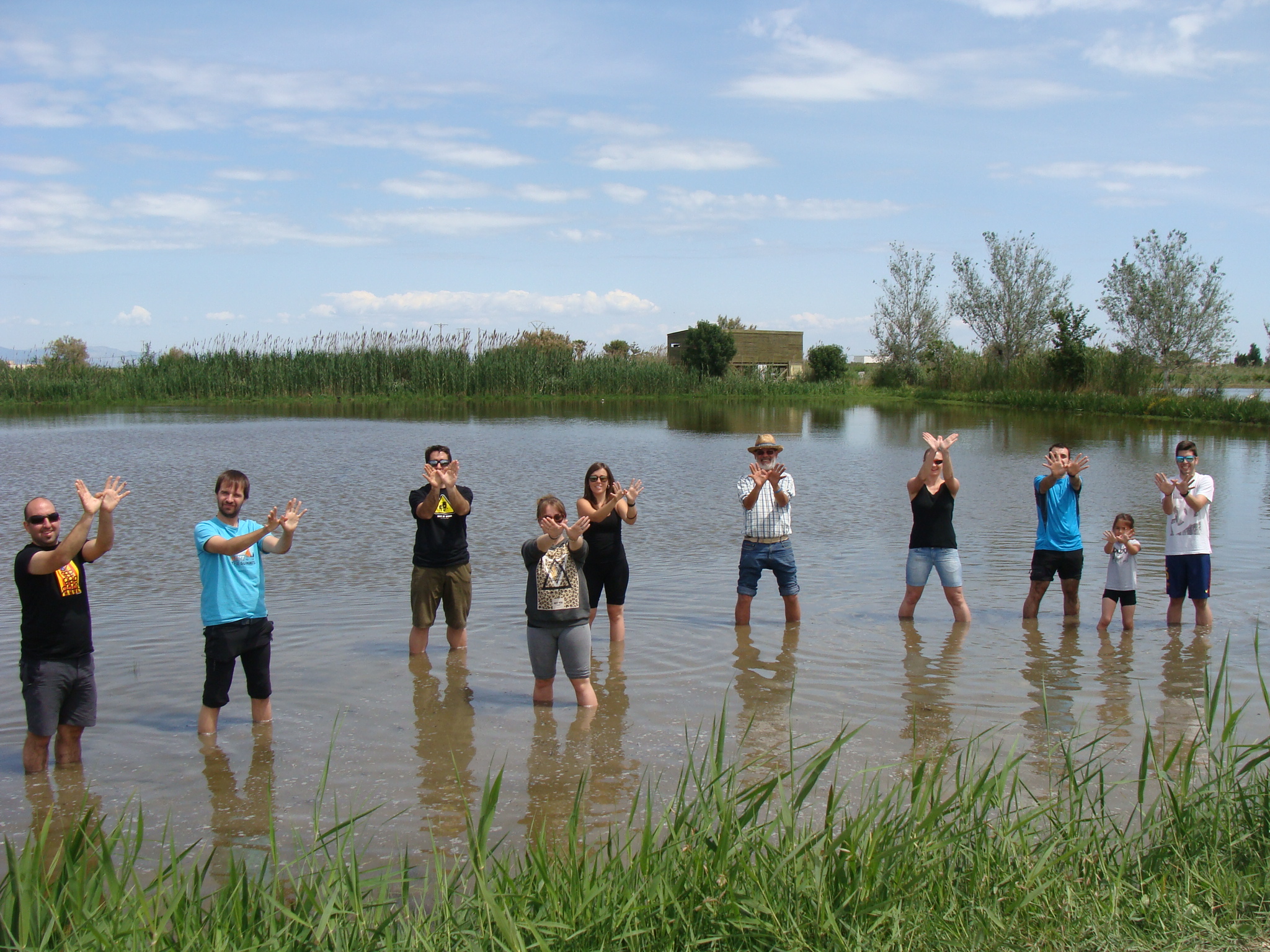 Visitantes en la siembra de la Arrozvolución en la Reserva Riet Vell de SEO/BirdLif en el Delta del Ebro