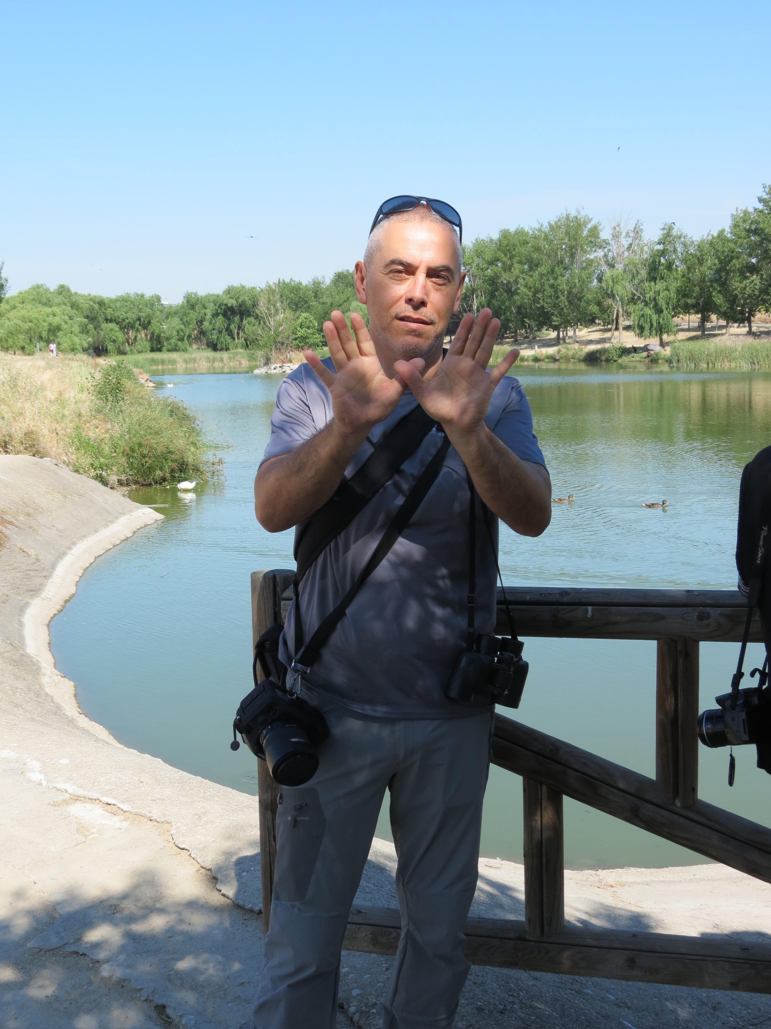 Un gesto en el Arroyo Culebro DMMA2015 (Leganés)